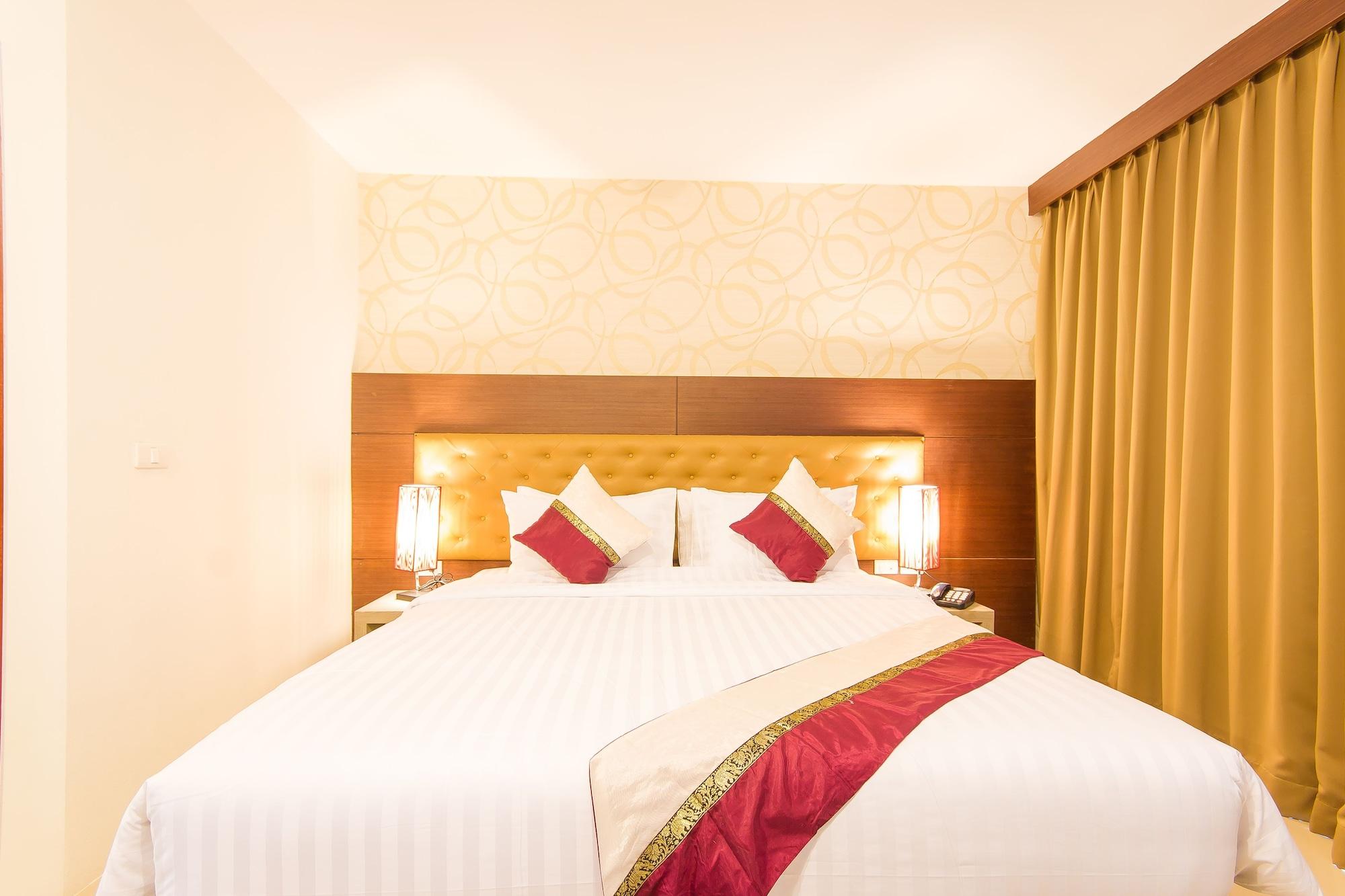 Hemingways Silk Hotel Patong Eksteriør billede