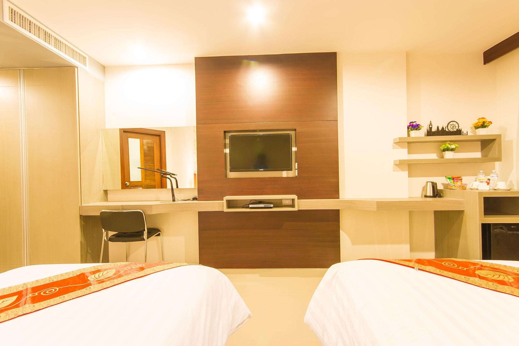 Hemingways Silk Hotel Patong Eksteriør billede