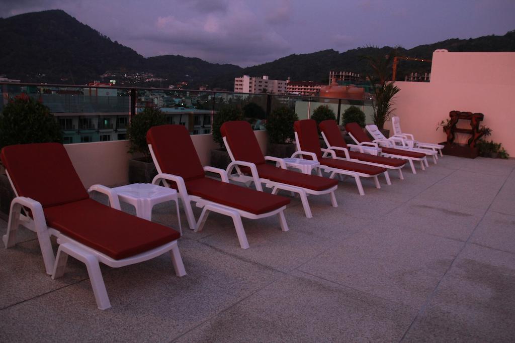 Hemingways Silk Hotel Patong Eksteriør billede