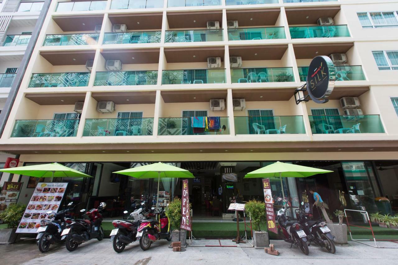 Hemingways Silk Hotel Patong Eksteriør billede