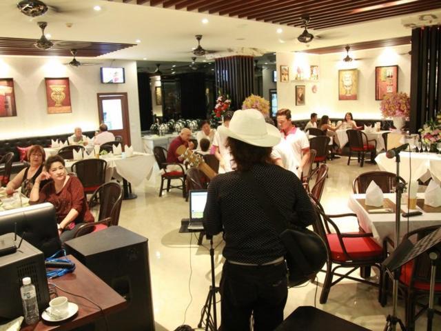 Hemingways Silk Hotel Patong Eksteriør billede